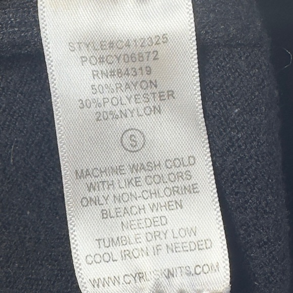 Cyrus Women’s Milan Black Knit Quarter Collar Button Rayon Sweater SMALL - Picture 8 of 8